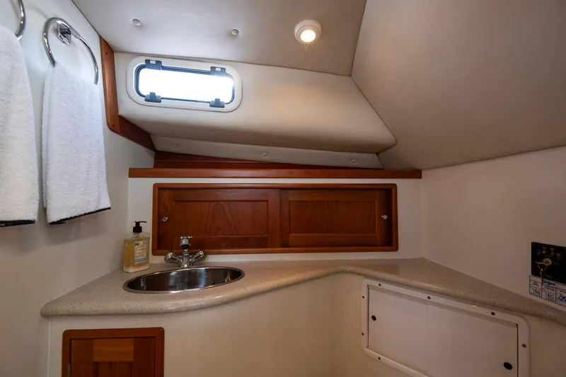 Chessie Yacht Photos Pics 