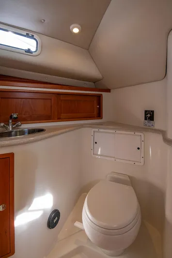 Chessie Yacht Photos Pics 