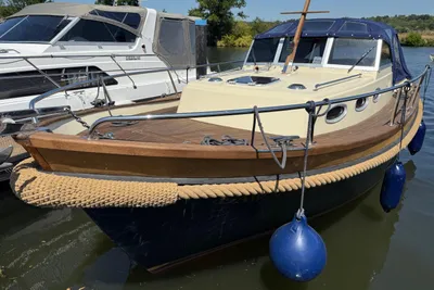 2007 Antaris 825 Cutter
