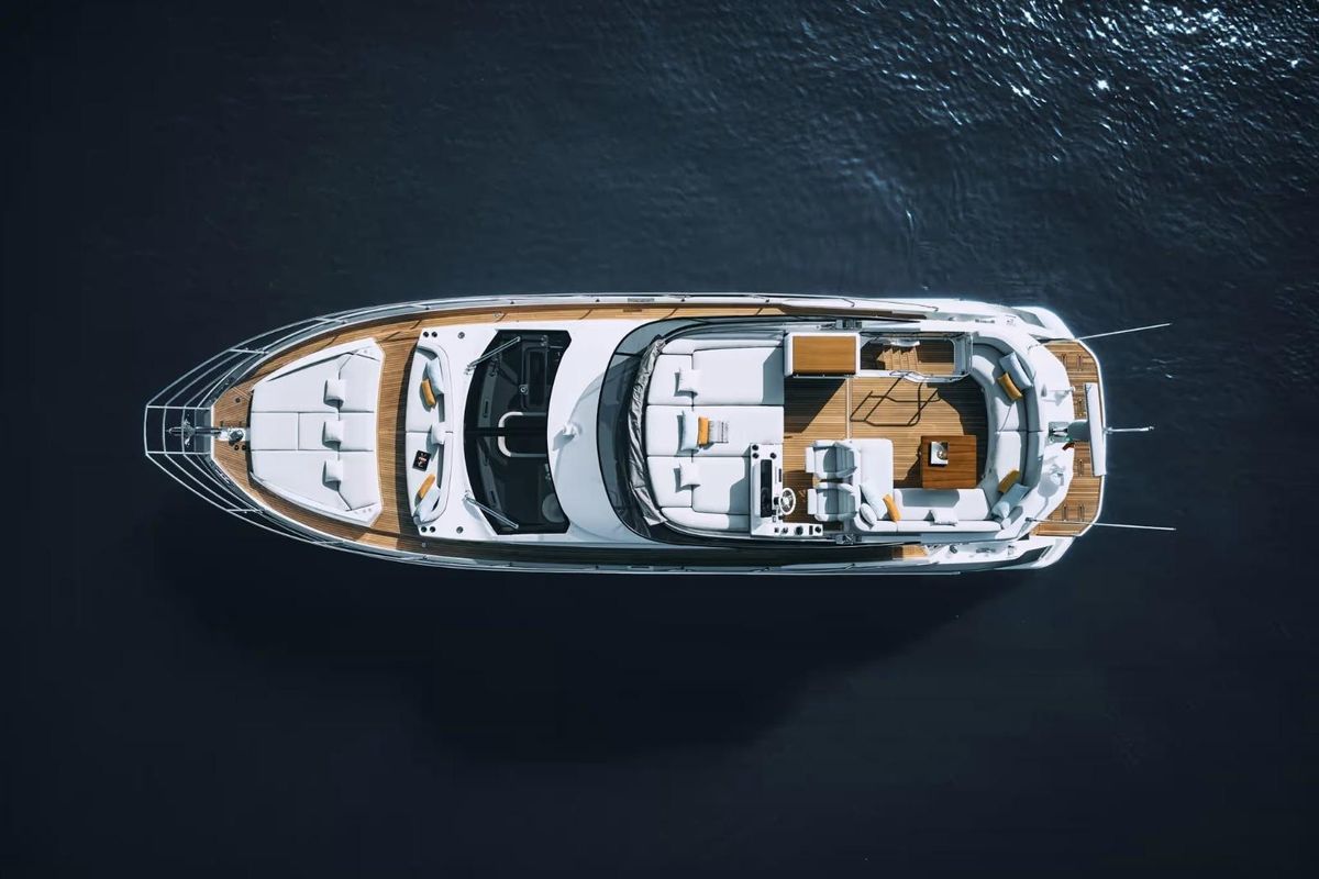 2022 Azimut 55 
