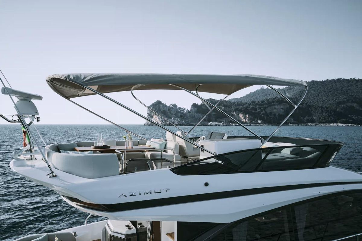 2022 Azimut 55 