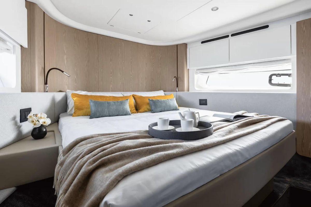 2022 Azimut 55 
