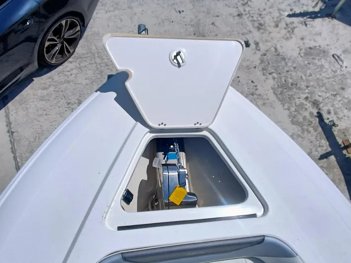 270-912 Yacht Photos Pics Open bow storage of 2024 ShearWater 270 Carolina SS boat.