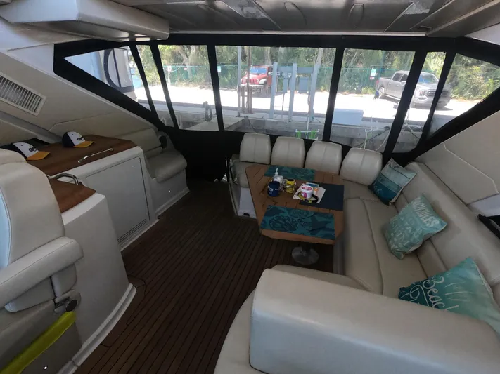 Chillaxin Yacht Photos Pics 