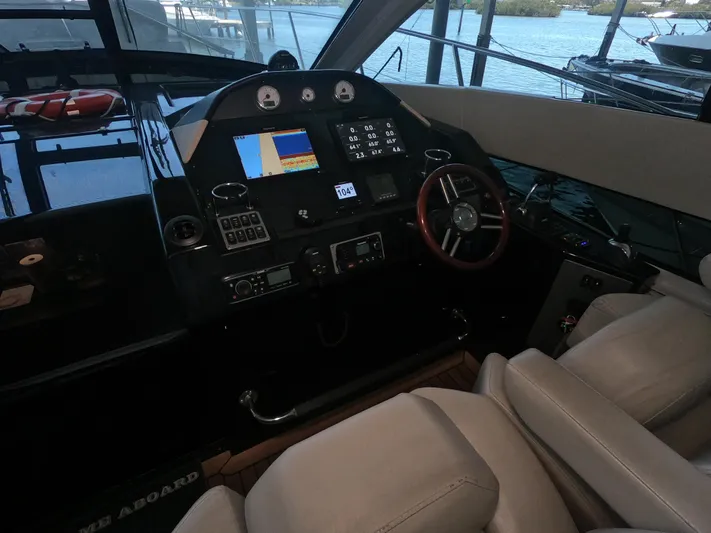 Chillaxin Yacht Photos Pics 