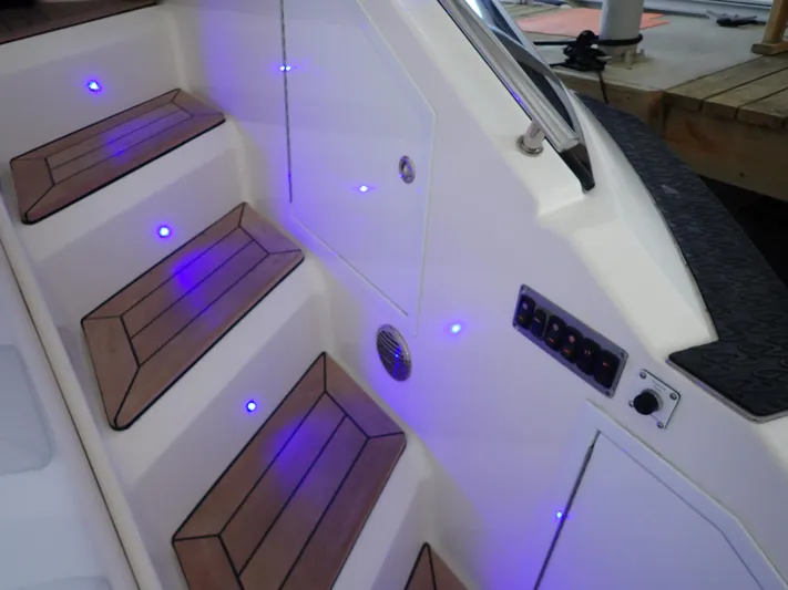 Chillaxin Yacht Photos Pics 