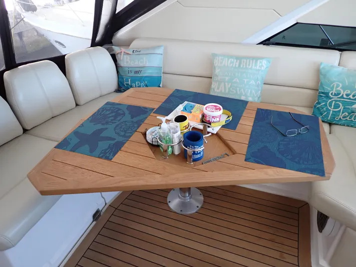 Chillaxin Yacht Photos Pics 