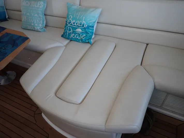 Chillaxin Yacht Photos Pics 