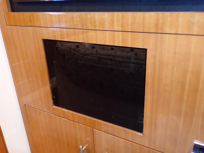 Chillaxin Yacht Photos Pics 