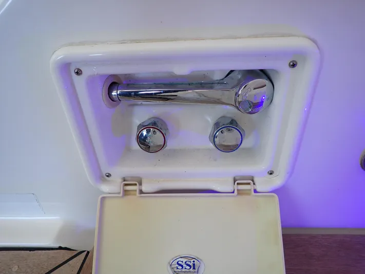 Chillaxin Yacht Photos Pics 