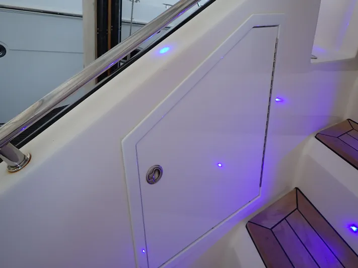 Chillaxin Yacht Photos Pics 