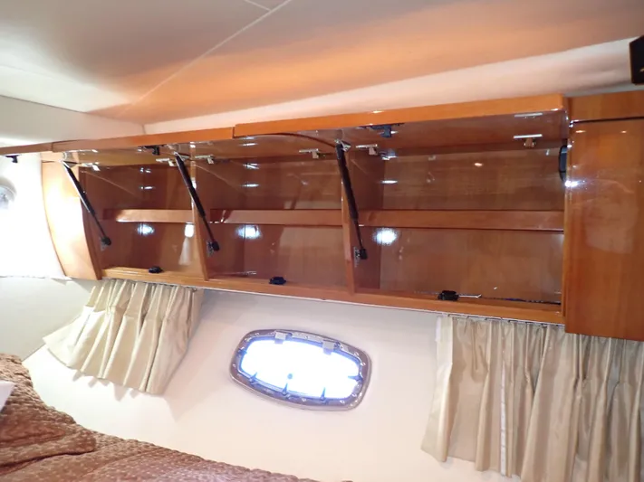 Chillaxin Yacht Photos Pics 