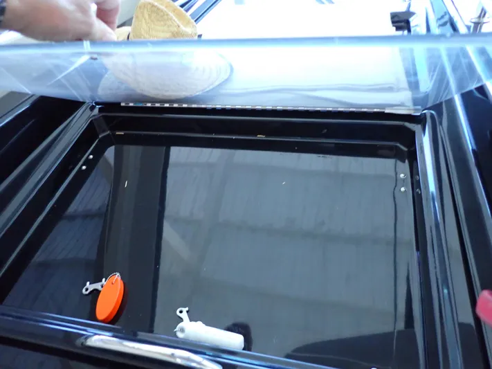 Chillaxin Yacht Photos Pics 