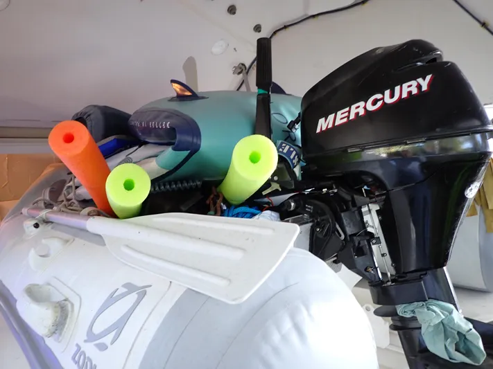 Chillaxin Yacht Photos Pics 