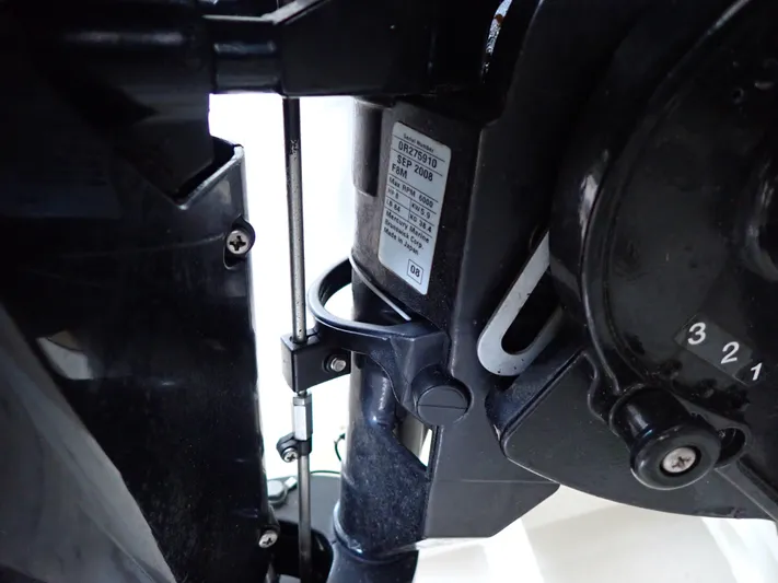 Chillaxin Yacht Photos Pics 