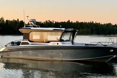 2018 Buster Phantom Cabin Q