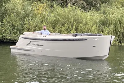 2025 Corsiva 800