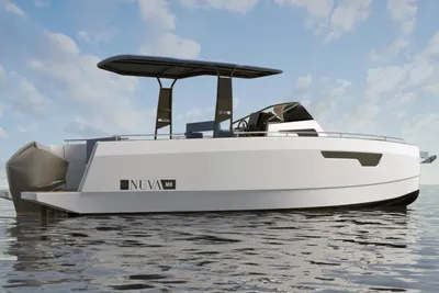 2025 Nuva M8 cabin