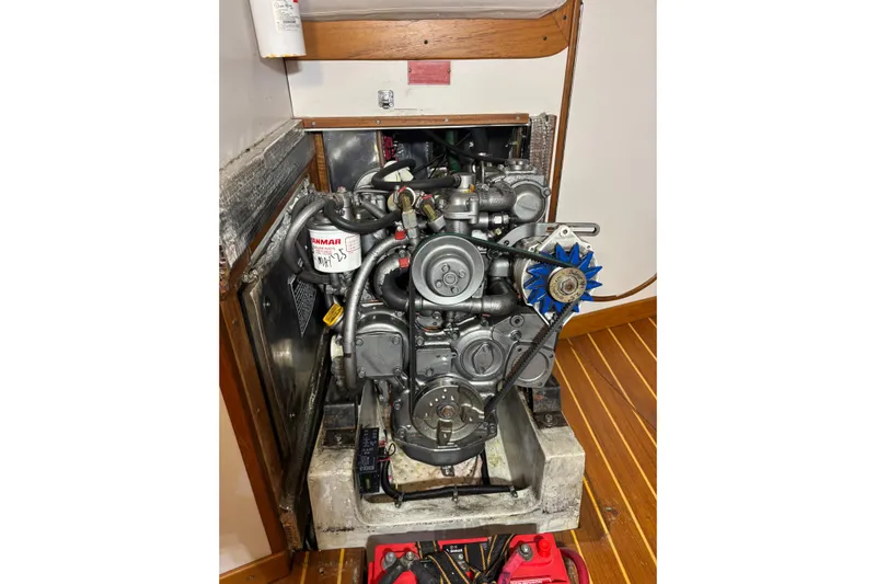 Jane Yacht Photos Pics Engine of a 2002 J Boats J/120 sailboat, featuring Yanmar components.