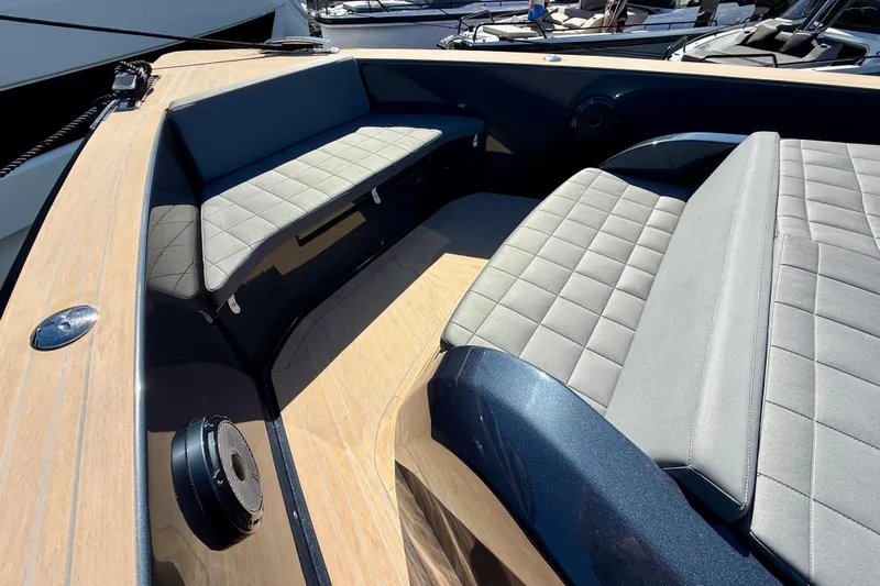  Yacht Photos Pics Luxurious seating area on the 2026 Pardo Yachts 50, featuring elegant upholstery and sleek design.