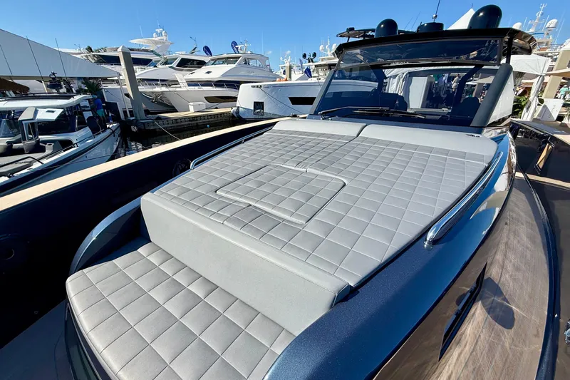  Yacht Photos Pics Luxury 2026 Pardo Yachts 50 with sleek design and spacious sunbathing area.