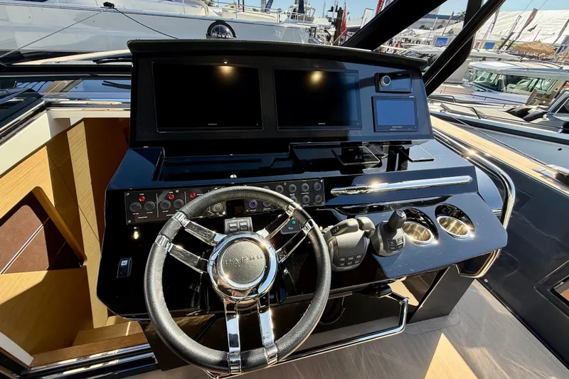  Yacht Photos Pics Helm of 2026 Pardo Yachts 50, featuring modern controls and dual screens.