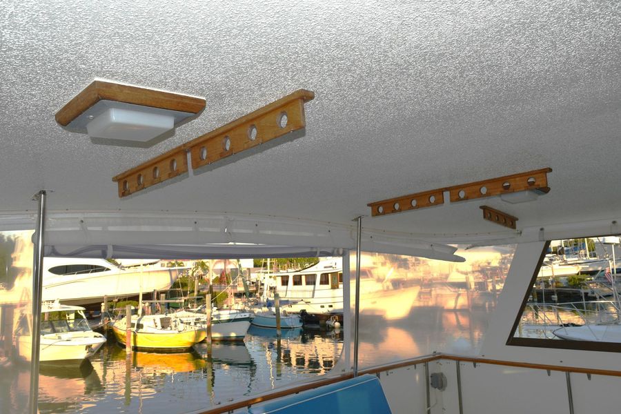 1983 Hatteras 61 Cockpit Motor Yacht