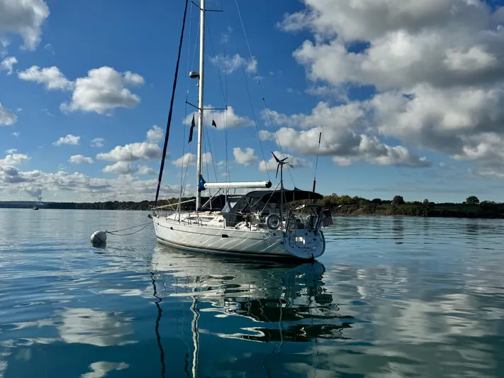 Heeling Alright Yacht Photos Pics 