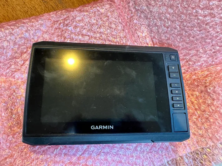 Heeling Alright Yacht Photos Pics Garmin marine GPS device on bubble wrap, suitable for Jeanneau Sun Odyssey 40, 2001 model.
