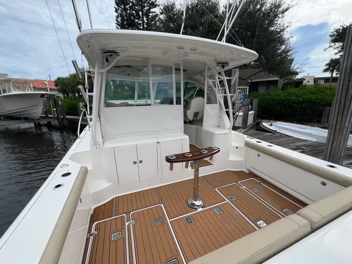 Last Chance Yacht Photos Pics Pursuit 38 LAST CHANCE - Cockpit