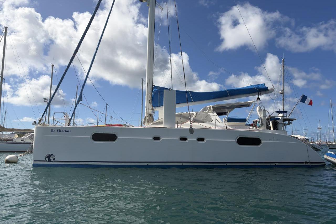 2003 Catana 471