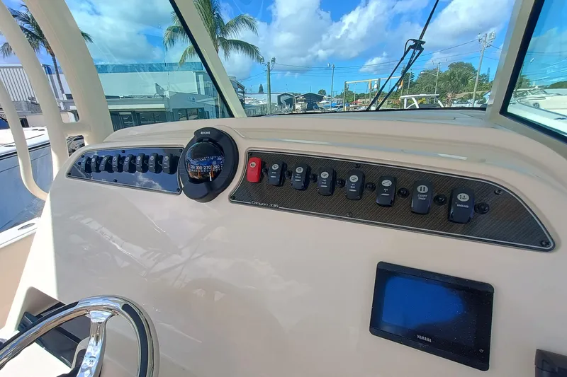 336-617 Yacht Photos Pics Dashboard of Grady-White Canyon 336 boat, year 2026.