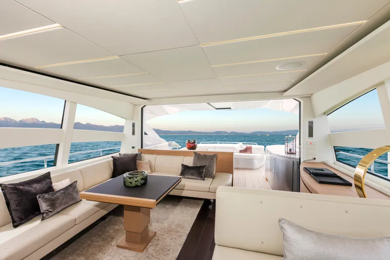  Yacht Photos Pics Manufacturer Provided Image