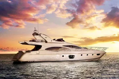 2007 Azimut 68E