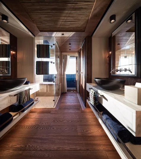 King Benji Yacht Photos Pics 