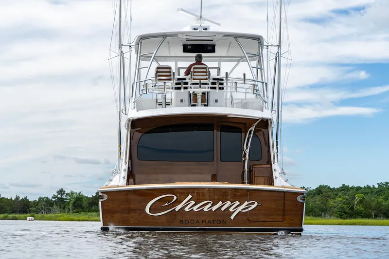 Champ Yacht Photos Pics 