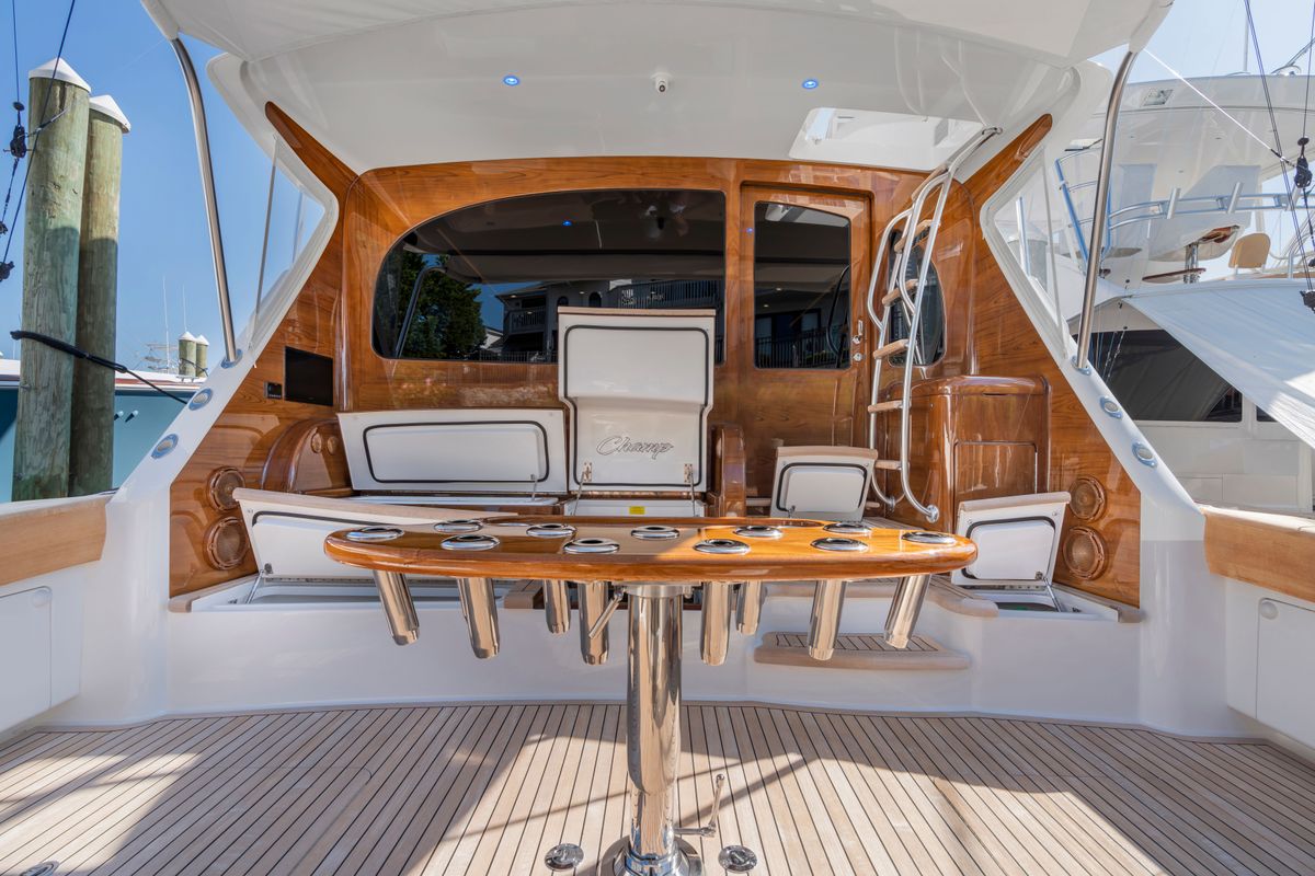 2025 Viking 58 