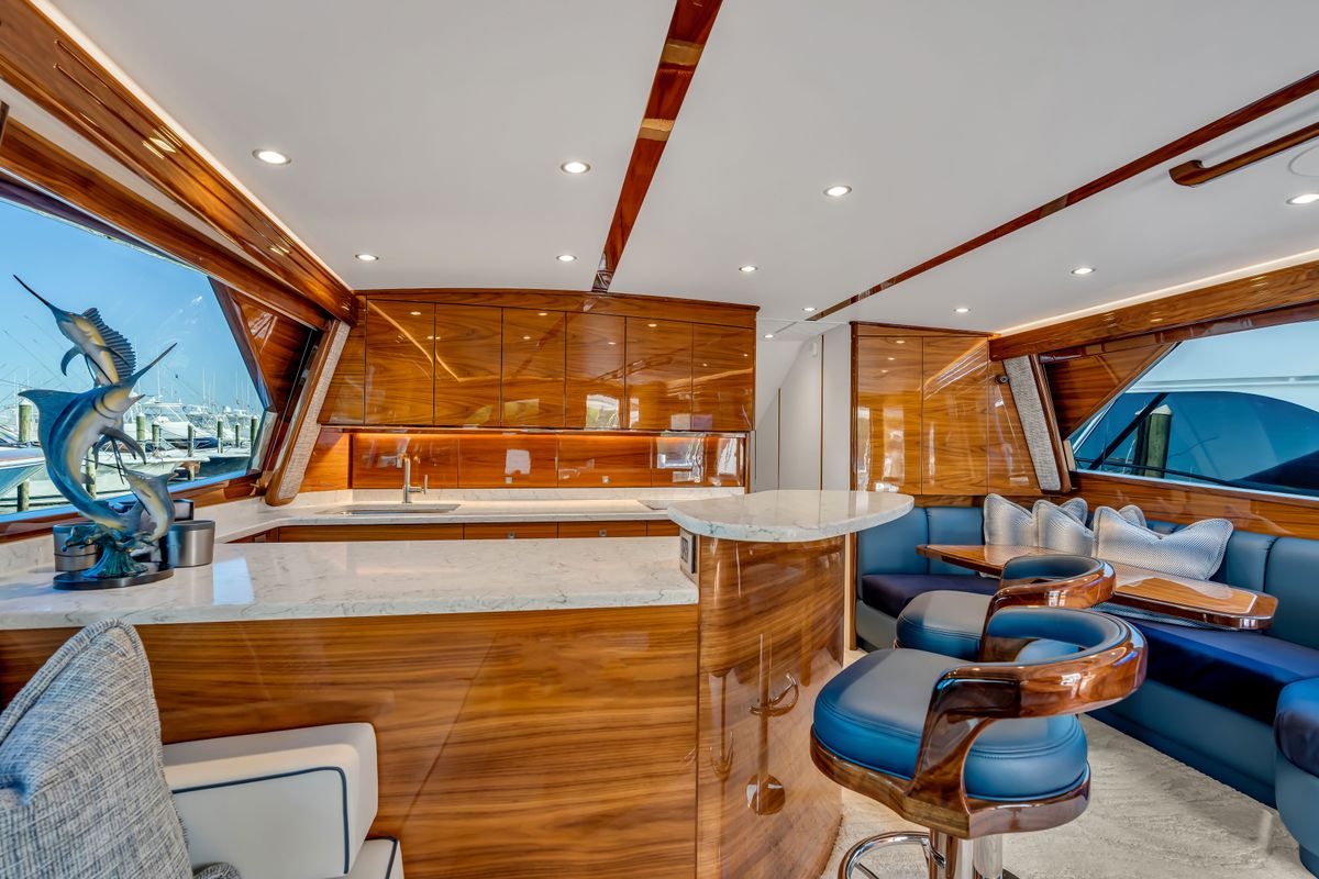 2025 Viking 58 