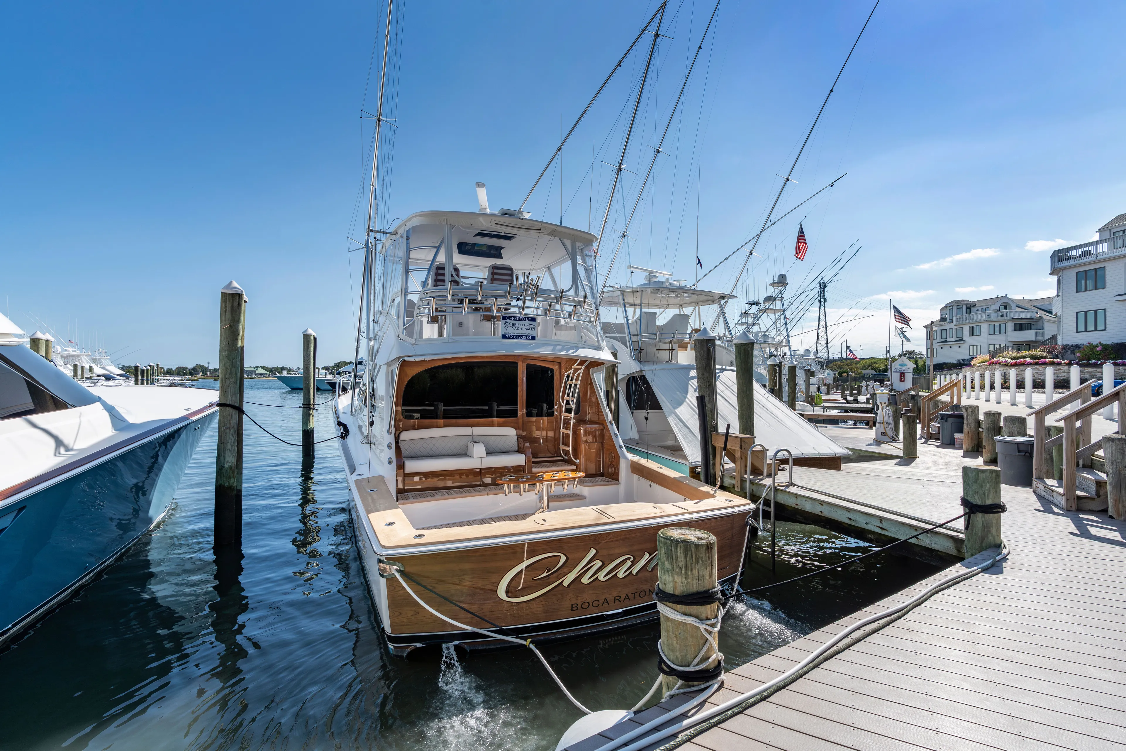 Champ Yacht Photos Pics 