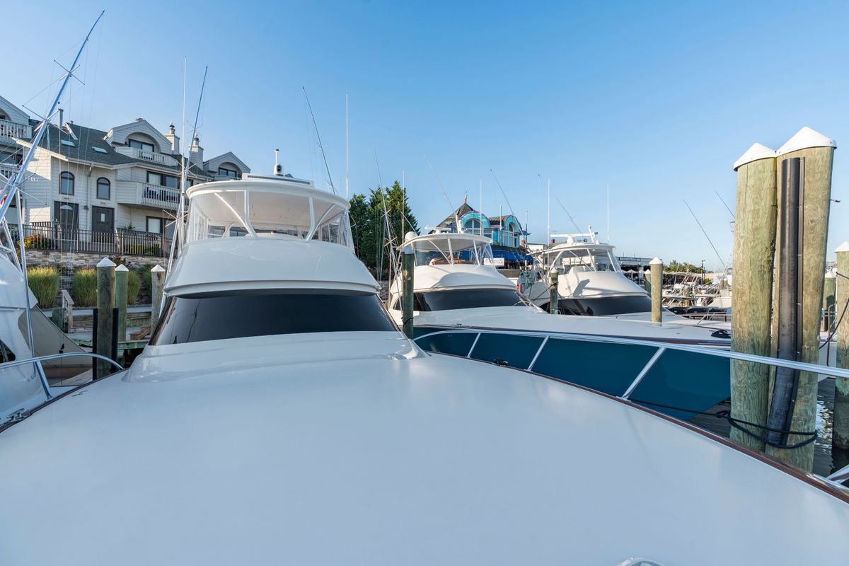 2025 Viking 58 