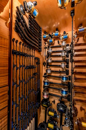 Champ Yacht Photos Pics 