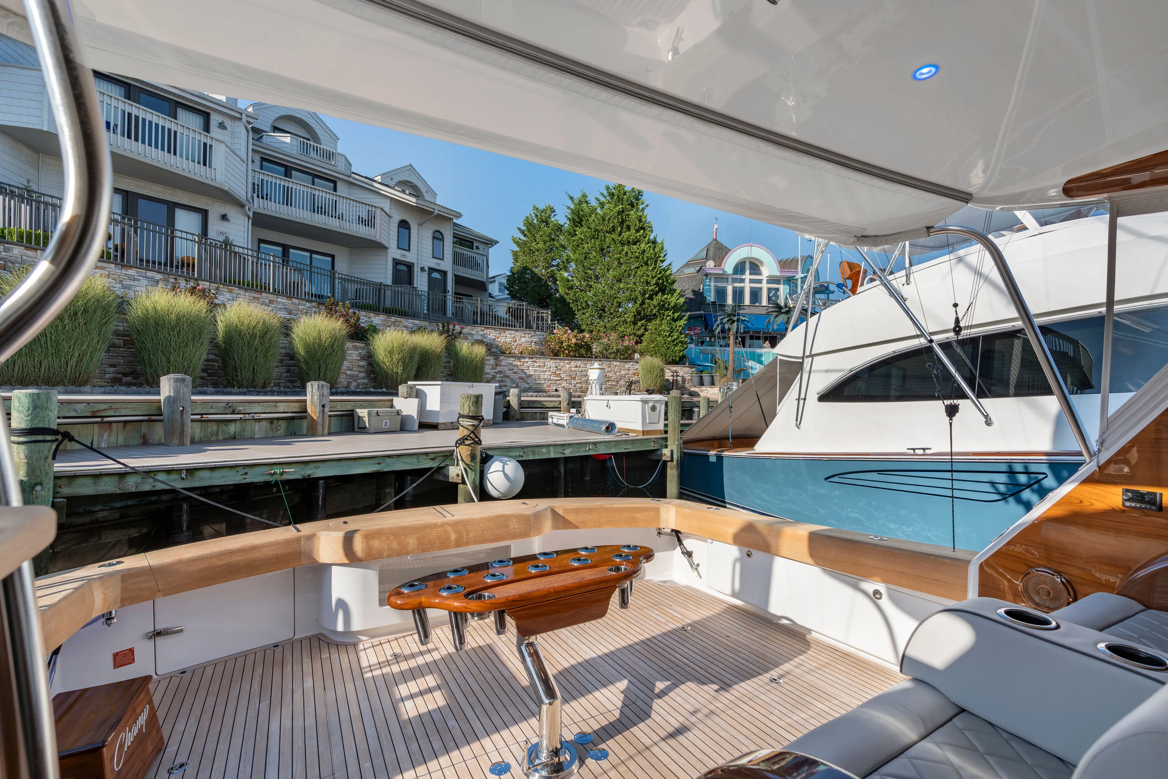 Champ Yacht Photos Pics 