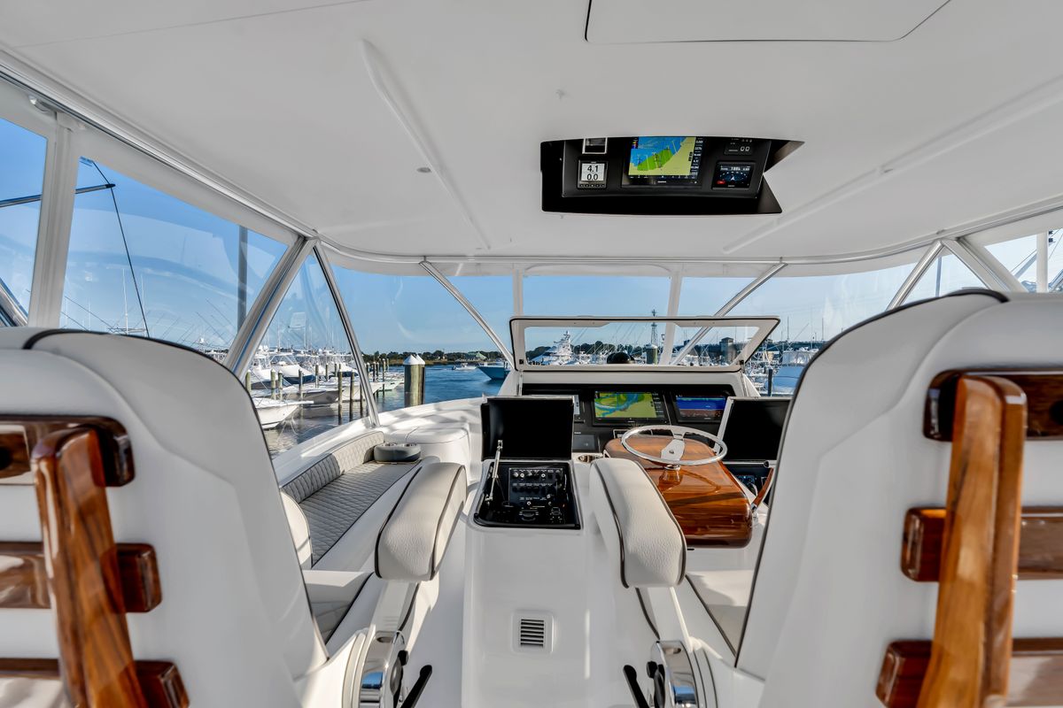 2025 Viking 58 
