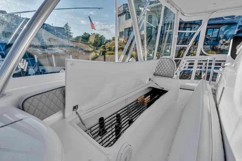 Champ Yacht Photos Pics 