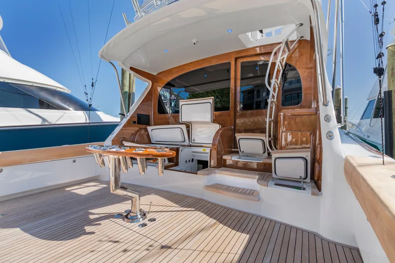 Champ Yacht Photos Pics 