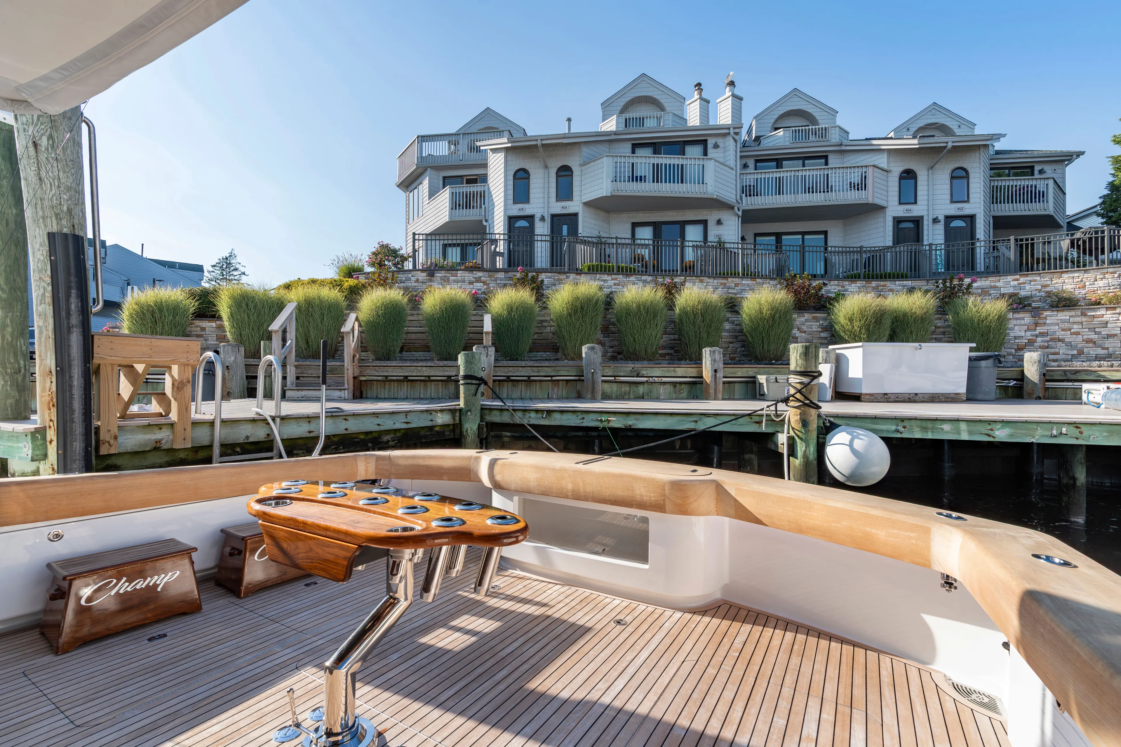 Champ Yacht Photos Pics 