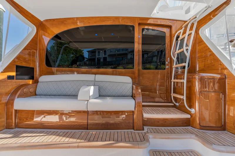 Champ Yacht Photos Pics 