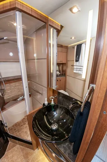 Andiamo Yacht Photos Pics 