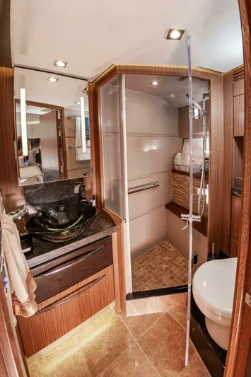 Andiamo Yacht Photos Pics 