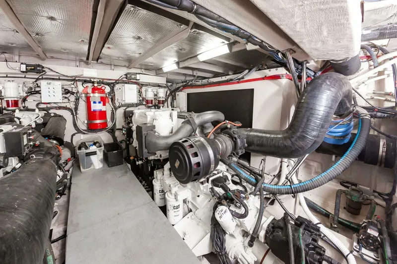 Andiamo Yacht Photos Pics 